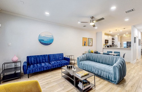 Seven Coves House | Elegant lakefront escape with private balcony, W/D, & gorgeous lake views