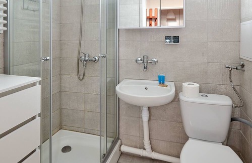 Stare Miasto District Apartment | Pod Lipami Standard Studio