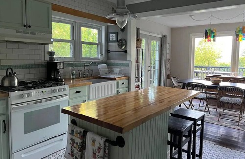 Kerhonkson House | Geo Campo House