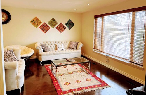 Newtonbrook House | Your Perfect Home Away From Home