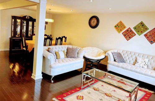 Newtonbrook House | Your Perfect Home Away From Home