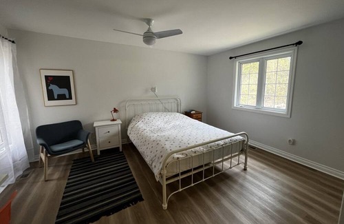 Colborne Cottage | Southpoint Cottage on Little Lake, Brighton, Ontario!