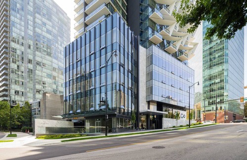 Coal Harbour Apartment | Luxury New Condo in downtown close to all amenities