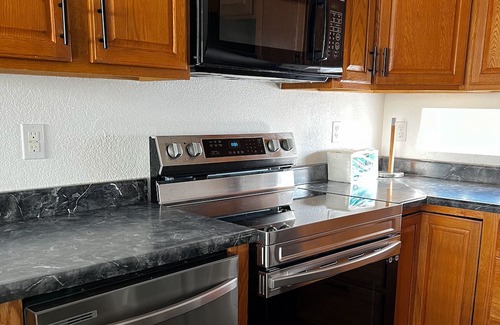 Green Valley Ranch House | Newly Renovated House near DIA
