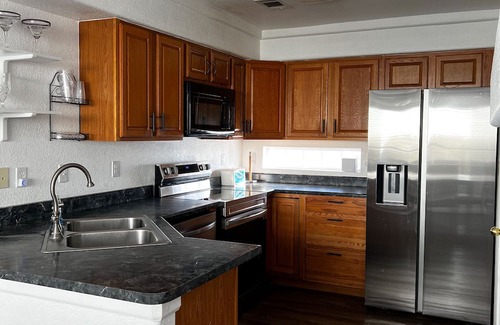 Green Valley Ranch House | Newly Renovated House near DIA
