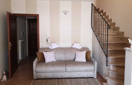 Bagni San Filippo Apartment | Apartment 'Villa Terrena' with Private Terrace and Balcony