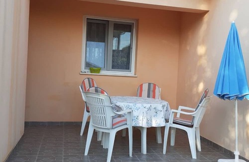 Batalaza Apartment | Apartment Renatare - close to the sea with parking: A2(2+2) - Ugljan, Island Ugljan, Croatia