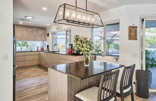 Burleigh Waters House | Resort living in Burleigh