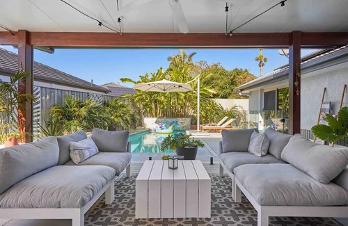 Burleigh Waters House | Resort living in Burleigh