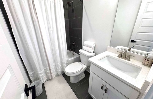 Home Park House | Spacious Luxury Home in Atlanta!