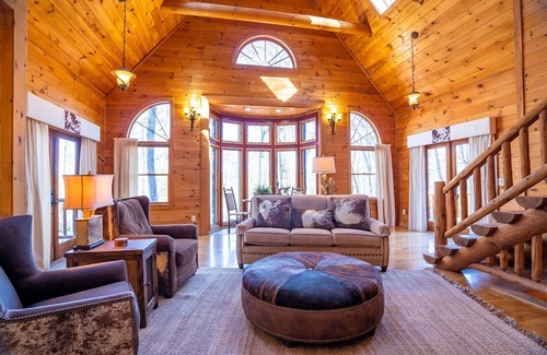 Blue Ridge Cabin | Huckleberry House- Blue Ridge GA