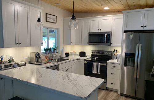 Willsboro Cabin | Cozy 3-bedroom waterfront cabin in charming Willsboro