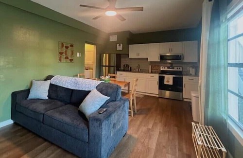 Oviedo House | Cozy Knight Stay