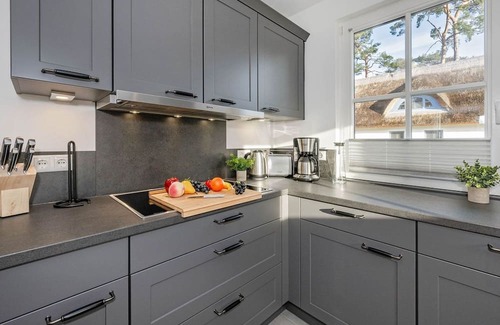 Dargen House | Neu Errichtetes Ferienhaus in Ruhiger Wohngegend mit Parkplatz, Sauna und Wlan - Fischerdorf