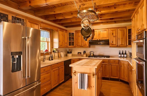 Callicoon House | Mountain House + Guest Cottage on 65-Acre Property