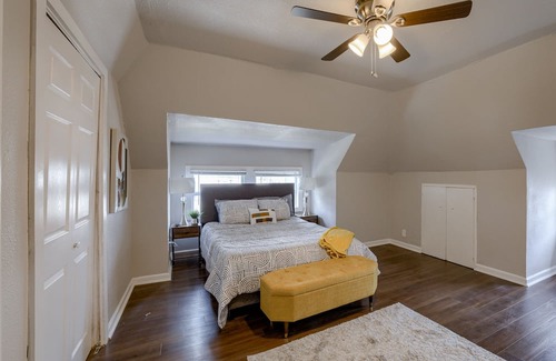 Southmoreland Apartment | 5minsTo KU Med Free Wi-Fi W&D