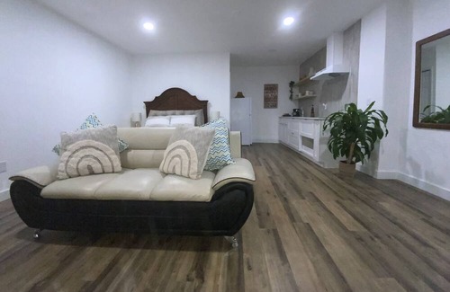 Altamonte Springs Apartment | Comfortable Furnished Annex
