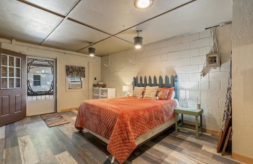 Hulbert House | Charming 4-bedroom house with AC and WiFi in pleasant Hulbert..