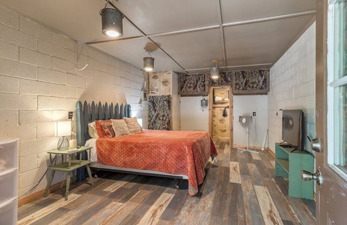 Hulbert House | Charming 4-bedroom house with AC and WiFi in pleasant Hulbert..