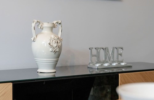 Nowe Miasto Apartment | Apartment With Desk in Poznan by Renters