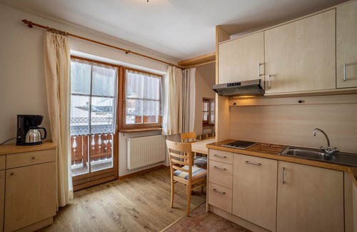 Villabassa Apartment | Apartment 'Stauderhof 2' with Mountain View, Shared Garden