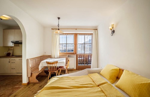 Villabassa Apartment | Apartment 'Stauderhof Apt 1' with Mountain View, Shared Garden