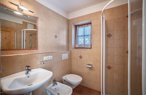 Villabassa Apartment | Apartment 'Stauderhof Apt 1' with Mountain View, Shared Garden