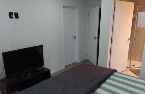 Papatoetoe House | Room available <> Close to Airport & all amenities