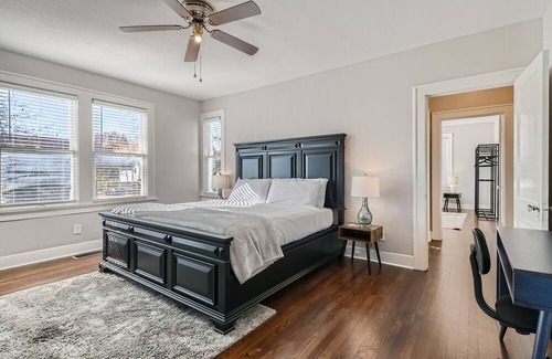 Oak Cliff House | Cozy 2BR near Bishop Arts & Dallas Methodist!
