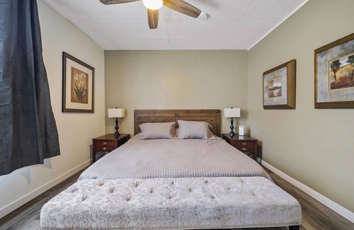 South River Apartment | Village Central. Launch pad for northern Algonquin Park, lakes, cycling trails.