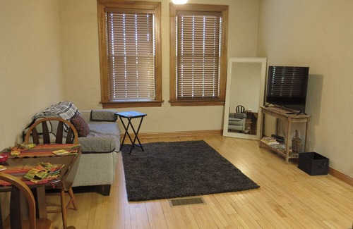 Bismarck Apartment | Downtown apartment #5