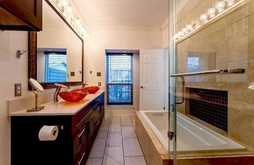 Northeast Carrollton House | House In Carrollton with Hot Tub and Pool