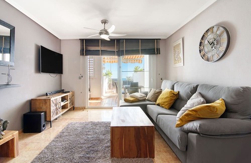 Pueblo Mascarat Apartment | Apartment 'Altea Dorada' with Sea View, Wi-Fi and Air Conditioning