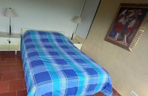 La Vega House | Finca de Descanso con Vista a las Montañas