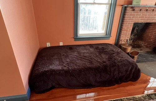 Mont Vernon Other | Dog Friendly ! Farm stay. Modern farmhouse with vintage flair