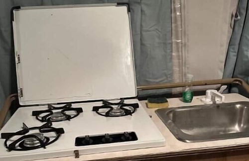 Wrightwood RV Rental | Spontaneous tent