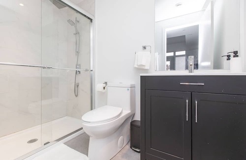 Mechanicsville Condo | Super trendy hood, new building!
