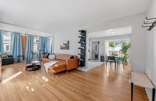 Portsmouth House | Chic Family Friendly Home w/ FirePit | Near Casino