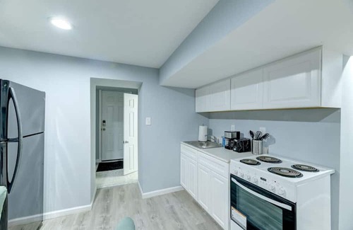 Fairlawn House | Garden Flat on 16th - Free Secured Parking