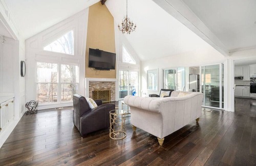 Roswell House | Roswell Luxury: 7BD 5.5BA 2LVG