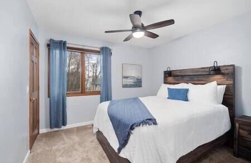 Fort Wayne House | Spacious Home near Parkview and Dupont Hospital