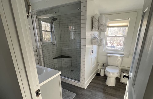 Mount Mourne Cabin | Modern Waterfront Cabin in Mooresville, NC! The perfect tranquil escape