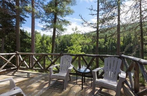 Baie-St-Paul Ski Chalet | Real cottage with a private lake