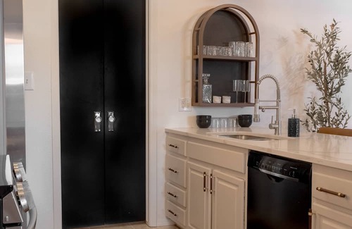 South Tulsa Apartment | Designer Condo in gated community, Walkable to Whole Foods, Starbucks, + CVS