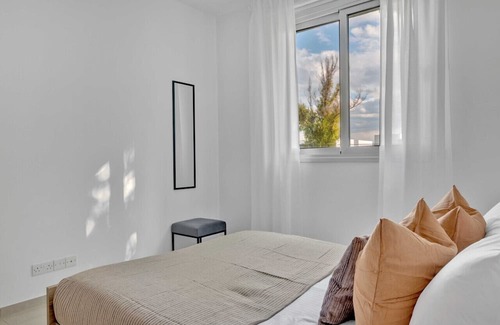 Strovolos Apartment | Phaedrus Living: Eolus Residences Artemis