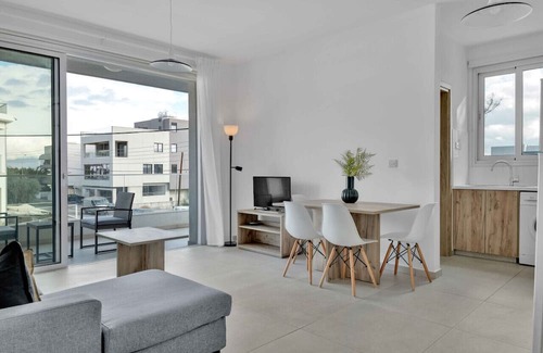 Strovolos Apartment | Phaedrus Living: Eolus Residences Artemis
