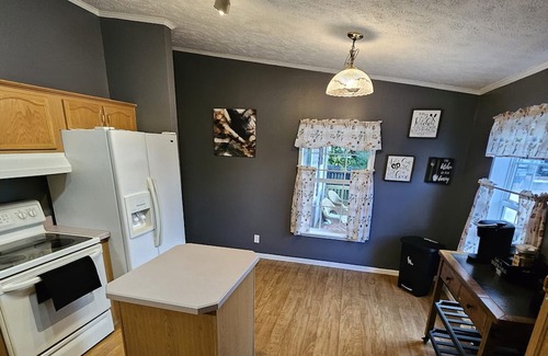 Alexandria Bay House | Camerons on the Creek,your next vacation getaway in the 1000 Islands!