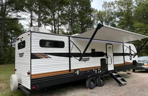 Flowood RV Rental | Forest River Wildwood