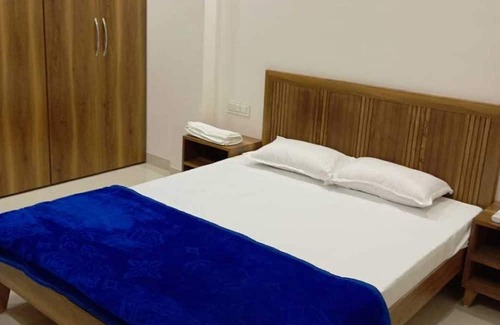 Ujjain House | Peaceful location, clean room, near to Mahakal Jyotirling - Chandra