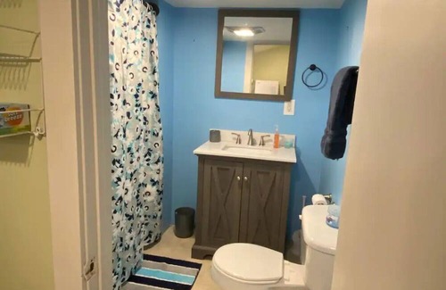 Bath Apartment | Cozy with King bed near Historical city of Bath